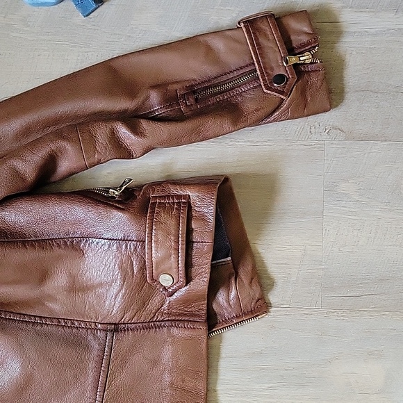 Massimo Dutti genuine leather moto jacket in size XS. - Picture 12 of 16